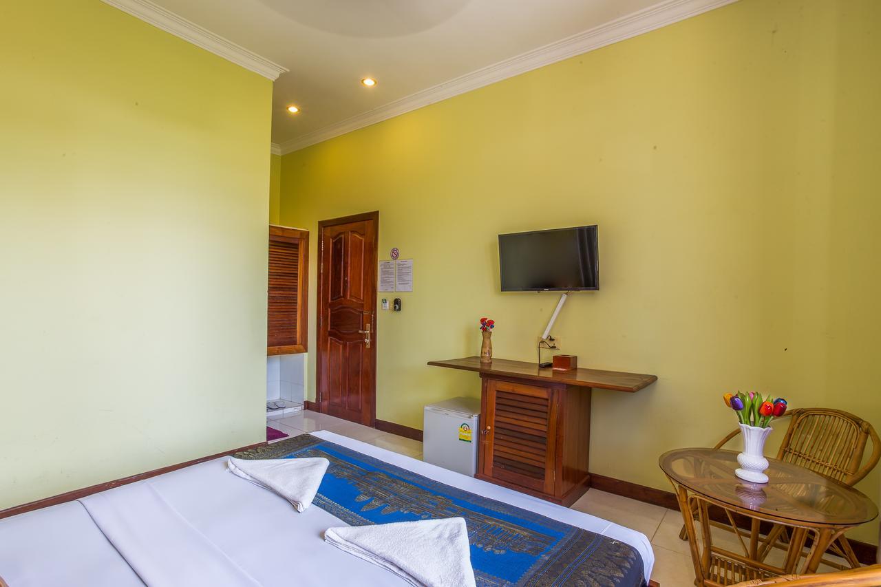Side Walk Hotel Siem Reap Esterno foto