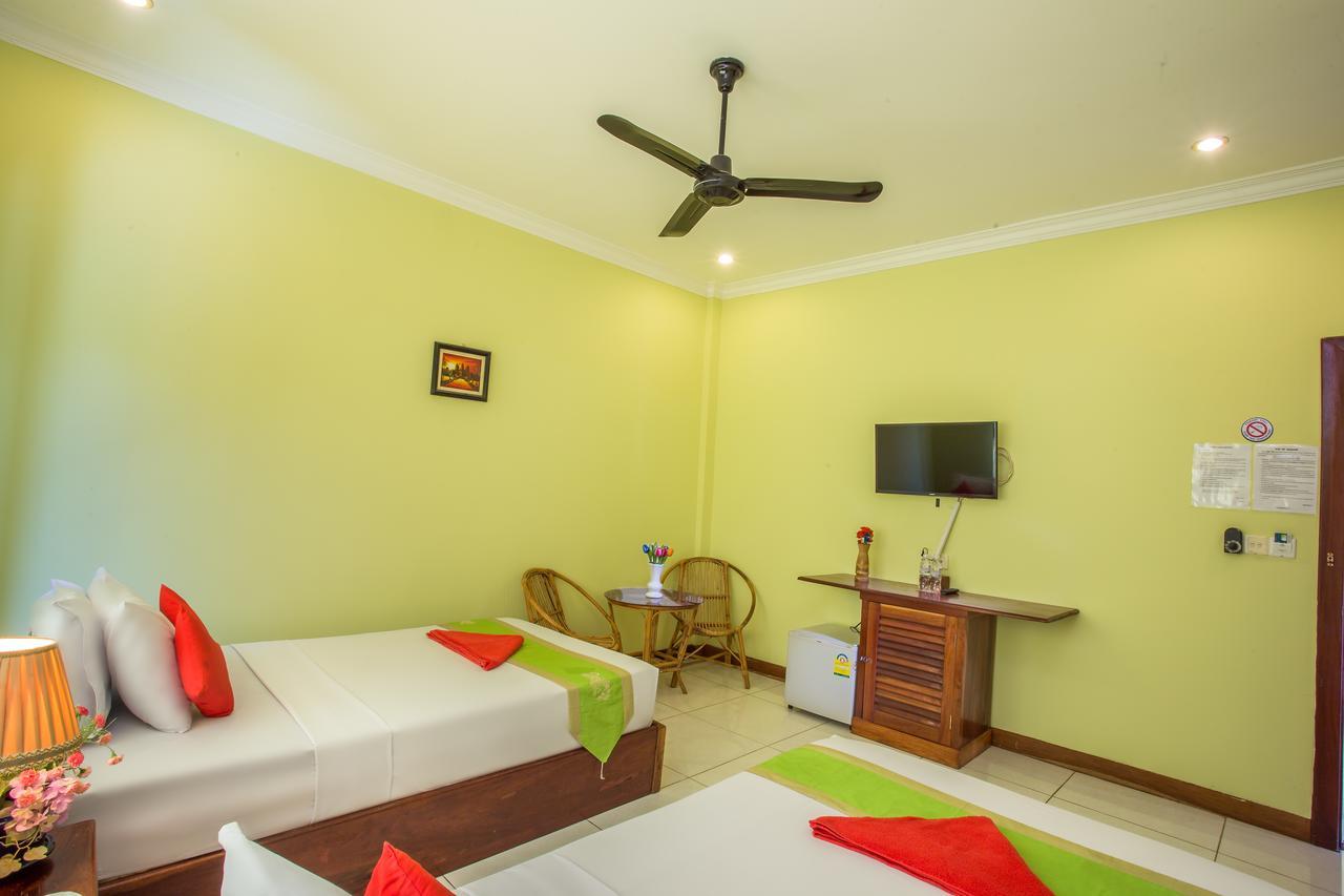 Side Walk Hotel Siem Reap Esterno foto