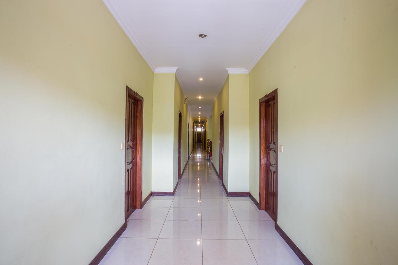 Side Walk Hotel Siem Reap Esterno foto